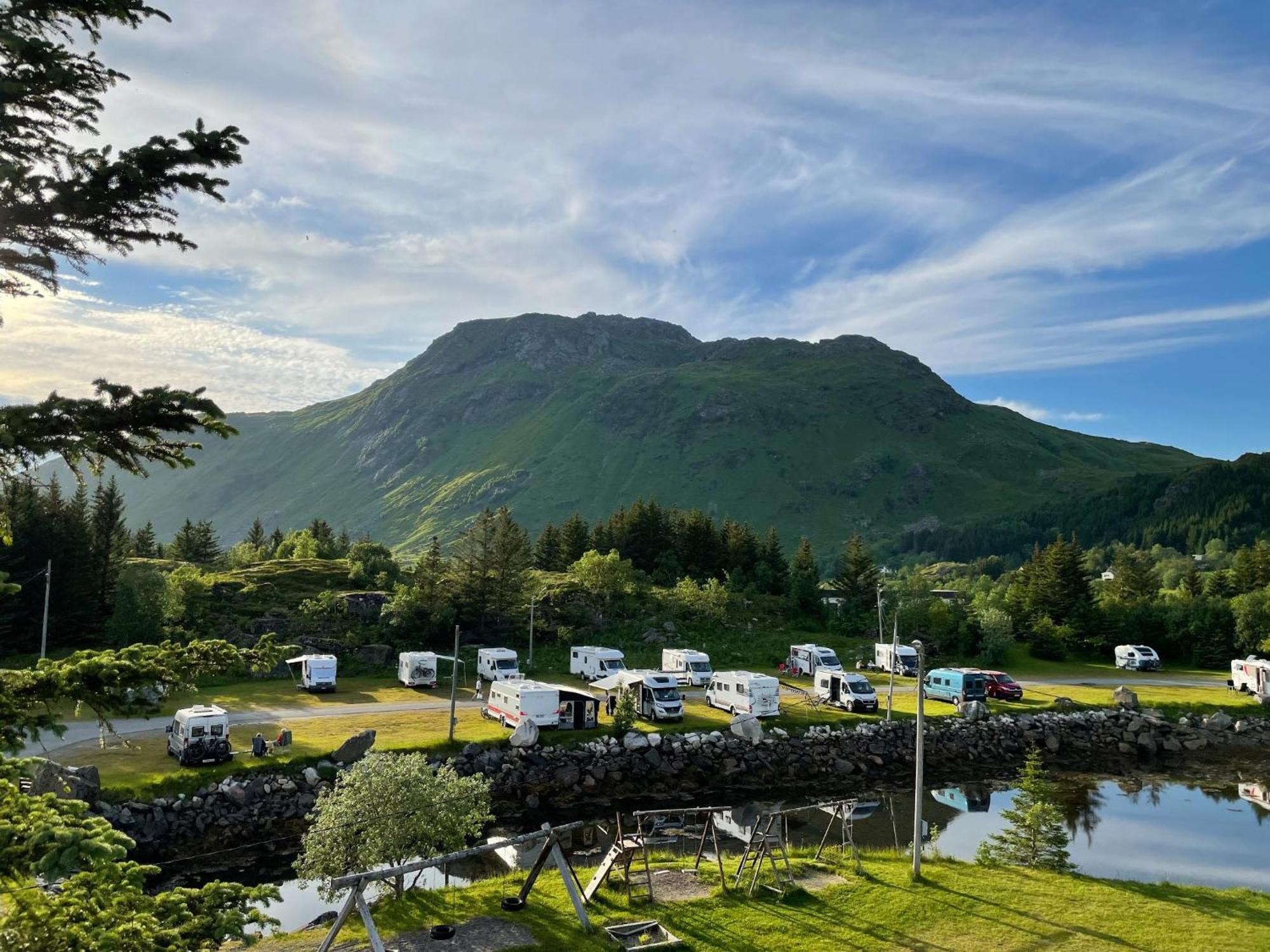 Brustranda Fjordcamping Valberg Экстерьер фото